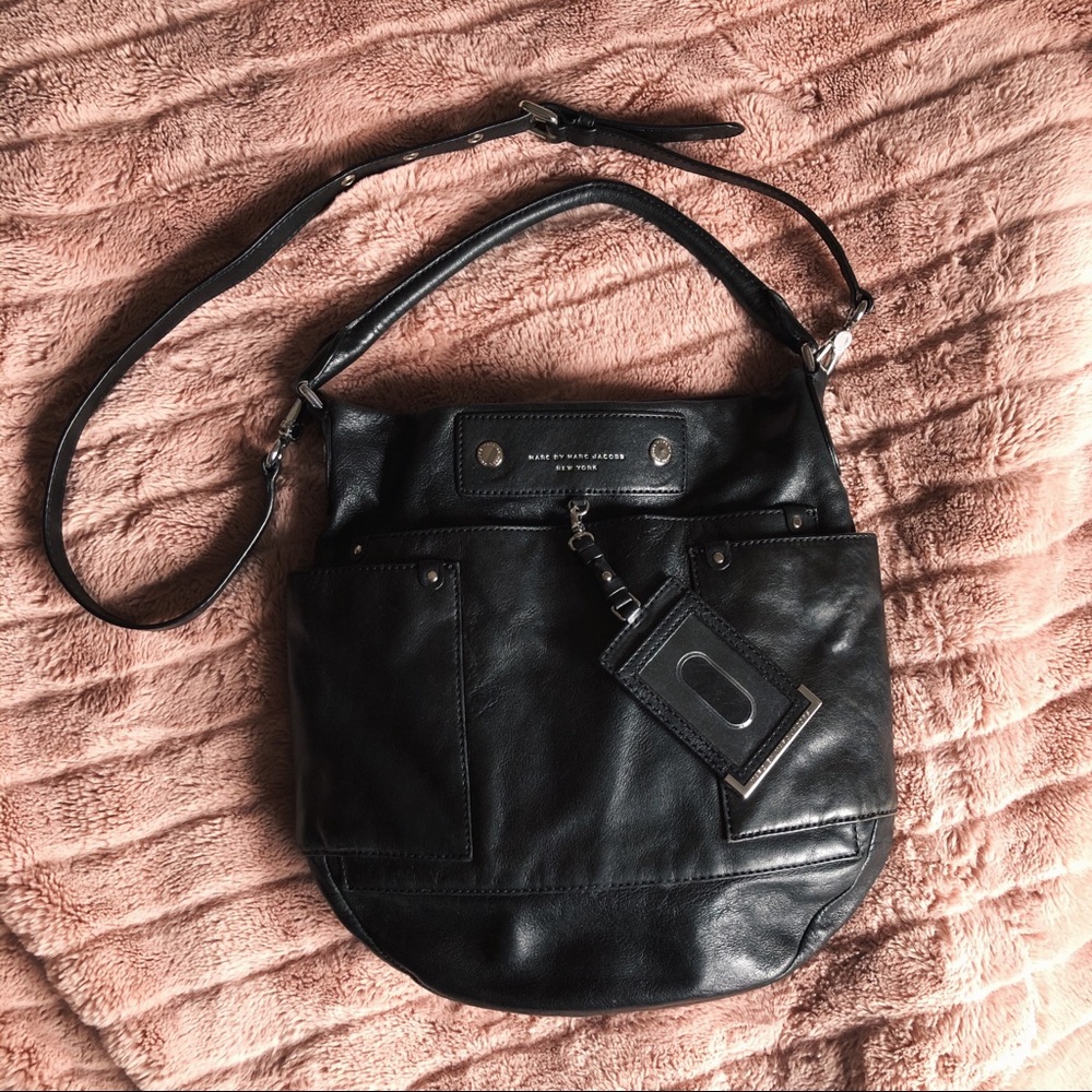 *TEMP SALE* Marc Jacobs leather crossbody black